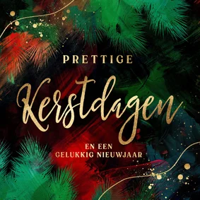 Rode kerstkaart met groene kersttakken