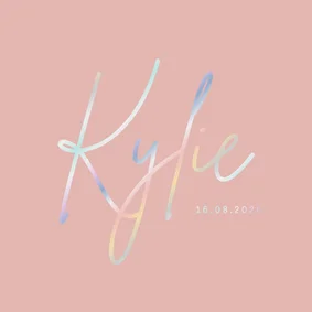 Roze minimalistisch geboortekaartje met holografisch folie