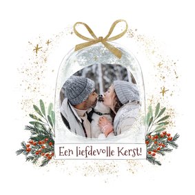 Sfeervolle kerstkaart sneeuwbol foto goudlook botanisch