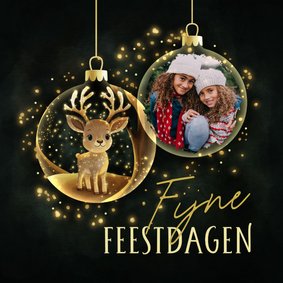 Sprankelende fotokaart hertje in kerstbal fijne feestdagen