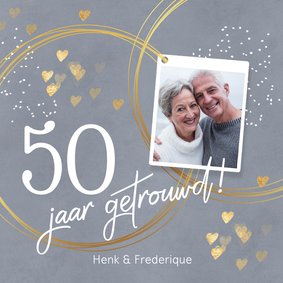 Stijlvolle jubileumkaart 50 jaar getrouwd foto