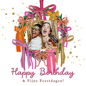 Trendy verjaardagskaart kerstkrans strikken goud foto ster