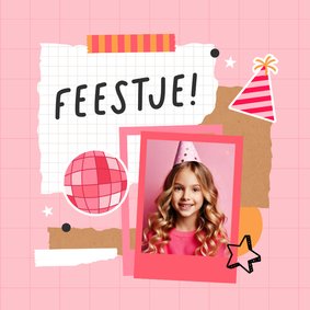 Uitnodiging kinderfeestje scrapbook stijl roze stickers