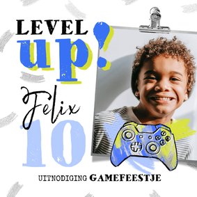 Uitnodiging 'Level Up!' gamefeestje zilver gameconsole foto