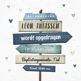 Uitnodiging opdraging met wegwijzer en hartjes