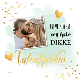 Valentijnskaart waterverf mintgroen goudlook hartjes foto