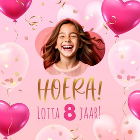 Verjaardagskaart eigen foto confetti en hartjes 3d ballonnen
