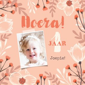 Verjaardagskaart felicitatie meisje bloemen oranje