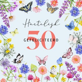 Verjaardagskaart gekleurde vlinders met veldbloemen 