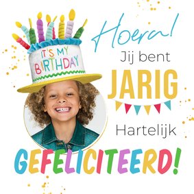 Verjaardagskaart grappig taarthoed foto slingers