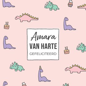 Verjaardagskaart met multi gekleurde dino's