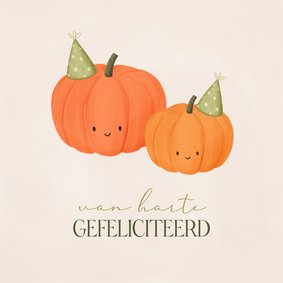 Verjaardagskaart pompoentjes gezicht met feesthoedjes