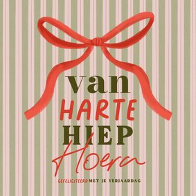 Verjaardagskaartje kerst december strik strepen hiep hoera