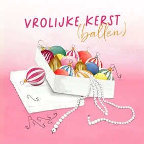 Vrolijke kerstkaart met gekleurde kerstballen
