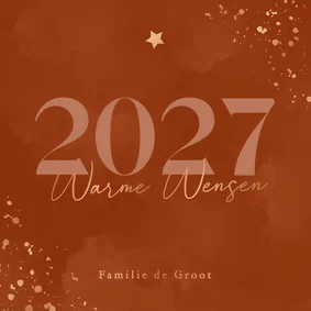 Waterverf kerstkaartje roest rood met jaartal en koperfolie