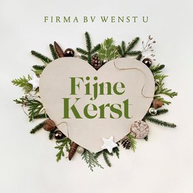 Zakelijke kerstkaart hart met kerstdecoratie