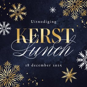 Zakelijke uitnodigingskaart kerstlunch sneeuwvlokken goud