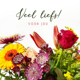 Zomaar kaart met vrolijke bloemen en klassieke typografie