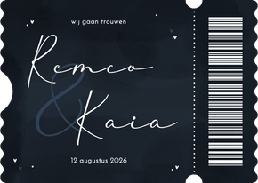 Stijlvolle trouwuitnodiging ticket donkerblauw hartjes