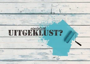 Felicitatiekaart houtlook verfroller eindelijk uitgeklust