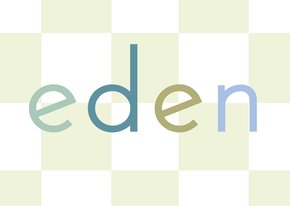 Geboortekaartje naam in gekleurde letters en groene blokjes