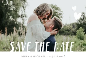 Hippe Save the Date kaart met eigen foto en witte letters
