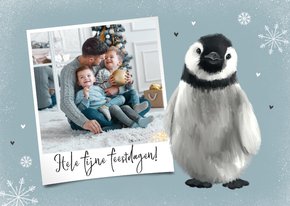 Kerstkaart fijne feestdagen winter sneeuw pinguin foto