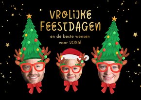 Kerstkaart vrolijke feestdagen kerstmuts bril humor