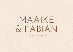 Moderne beige trouwkaart met golvende lijnen