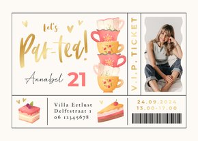 Ticket uitnodiging high tea goud foto taart