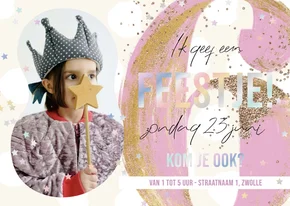 Trendy uitnodiging kinderfeestje 6 holografisch sterren