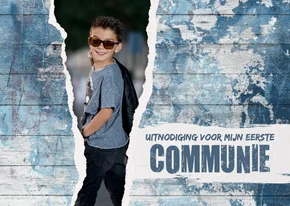 Uitnodiging eerste communie houtlook doorkijkje blauw stoer