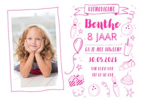 Uitnodiging kinderfeestje bowlen foto roze 