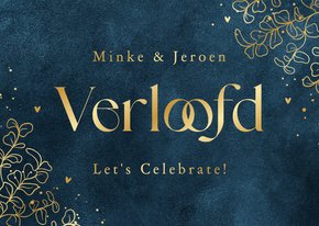 Verloofd kaart velvet blauw goud stijlvol eucalyptus hartjes