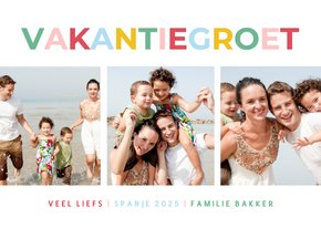 Vrolijke gekleurde fotokaart met regenboog tekst vakantie