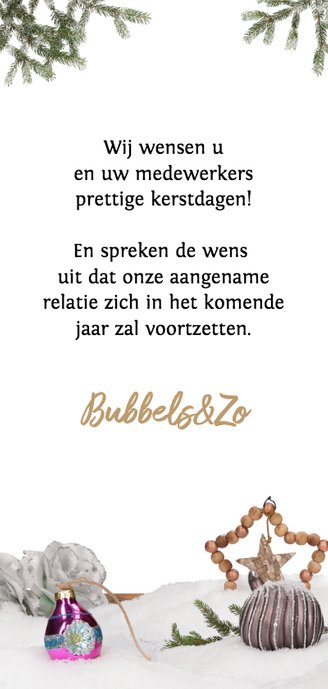 Kerstkaart champagnefles in sneeuw Achterkant
