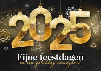 Flitsende kerstkaart 2025 vuurwerk kerstballen goud