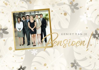 Fotokaart pensioen met Monstera bladeren en bloemen