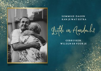 Kerstkaart liefde en aandacht met eigen foto