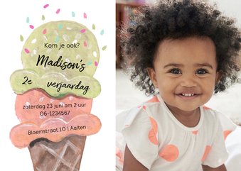 Kinderfeestje met een ijsje met bolletjes