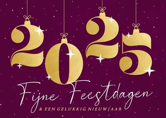 Paars kerstkaartje met sterren en gouden cijfers heelal