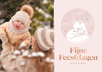 Schattig kerstkaartje met poolvosje en baby in roze