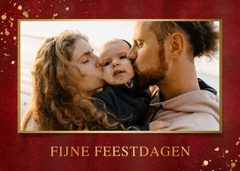 Stijlvolle rood met gouden kerstkaart liggend met eigen foto