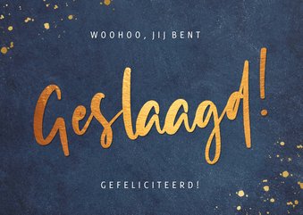 Stoere blauwe geslaagd kaart voor een jongen met goud