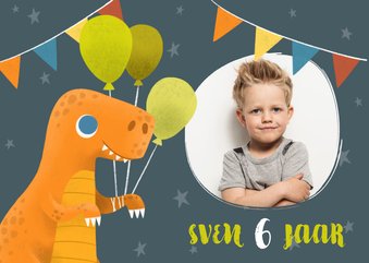 Stoere uitnodiging voor een kinderfeestje met dinosaurus