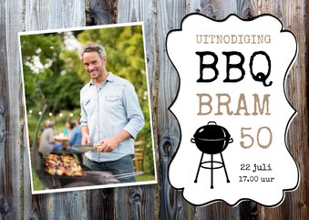 Uitnodiging bbq sloophout en eigen foto