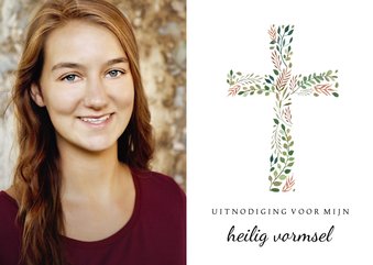 Uitnodiging heilig vormsel met botanisch kruis en foto