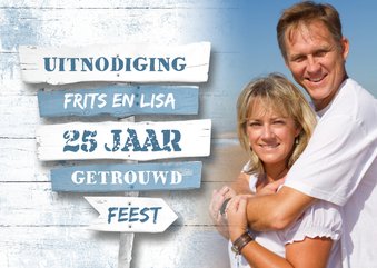 Uitnodiging huwelijksjubileum wegwijzer strandstijl