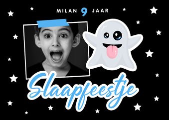 Uitnodiging slaapfeestje met emoji spookje en foto zwart