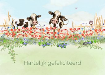 Verjaardagskaart met rode klaprozen en koeien